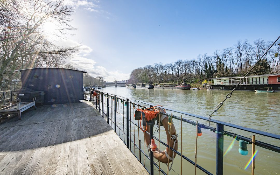 Péniche style loft de 180m² avec terrasse de 100 m²