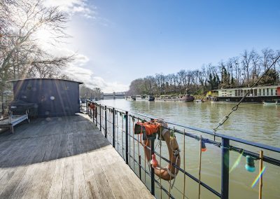 Péniche style loft de 180m² avec terrasse de 100 m²